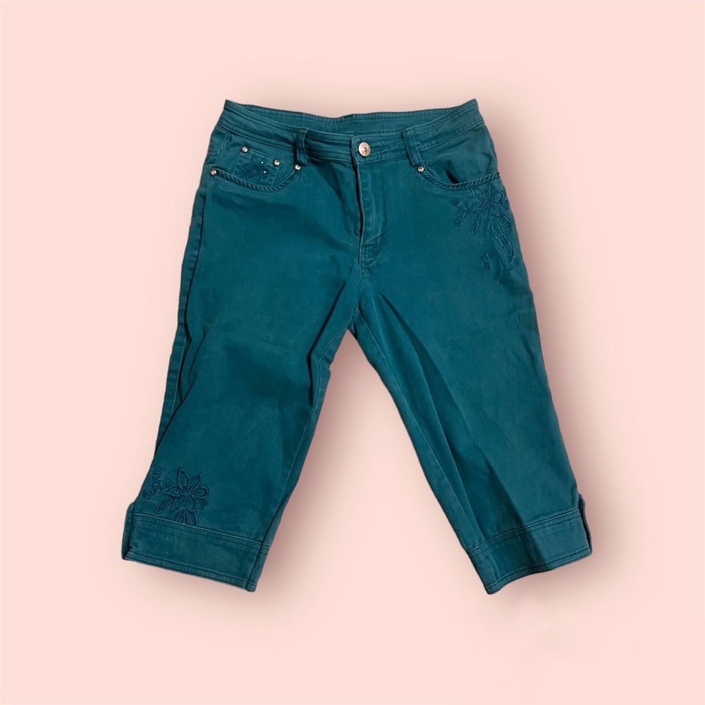 Unique y2k Bermuda shorts